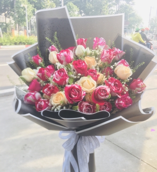 BÓ 45 BÔNG HỒNG TẶNG MỌI DỊP Ở BÌNH DƯƠNG, TÂN UYÊN 