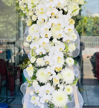 Hoa viếng ở Bình Dương siêu sang siêu to