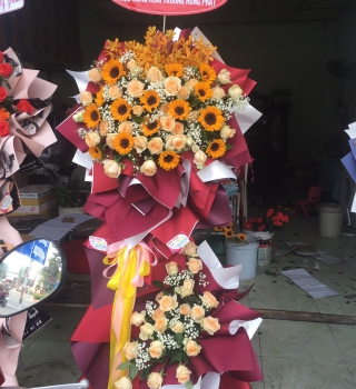 LÃNG HOA KHAI TRƯƠNG 2 TẦNG ĐẸP RẺ TÂN UYÊN