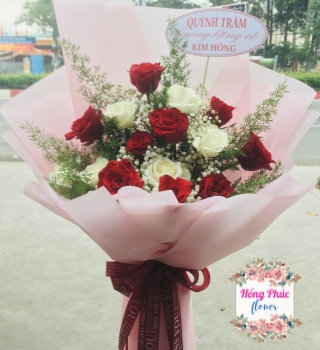 Bó Hồng đỏ Ecuador kết hợp cùng Hồng trắng tặng cô giáo sang trọng và dễ thương