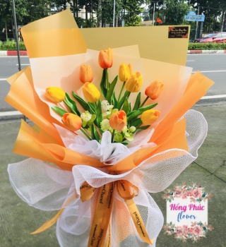 Bó hoa Tulip tông cam sang chảnh tặng sếp ngày 20/10