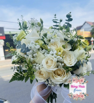 Hoa cưới rẻ nhất Tân Uyên Bình Dương mẫu hiện đại sang trọng 