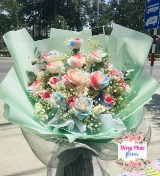 Bó Hồng theo phong cách galaxy độc đáo nhân ngày phụ nữ Việt Nam 