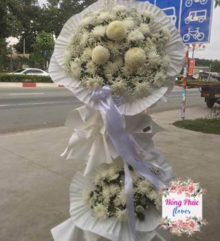 Kệ hoa chia buồn ở Bình Dương mẫu Hàn Quốc sang trọng 