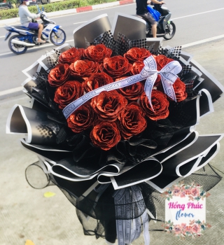 Bó nhũ đỏ trái tim sang chảnh tặng người yêu, tặng vợ ngày 20/10 để được lâu bền