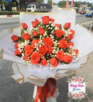 Bó 30 bông Hồng đỏ phối baby trắng cực sang khu vực Tân Uyên Bình Dương