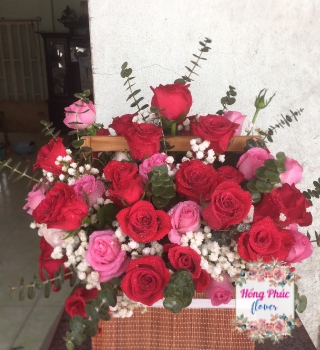 GIỎ HOA HỒNG KHAI TRƯƠNG TO ĐẸP RẺ TÂN UYÊN
