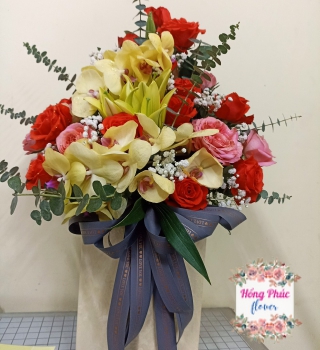 GIỎ HOA HỒNG PHỐI LAN TẶNG SINH NHẬT CHO NỮ ĐẸP RẺ TÂN UYÊN