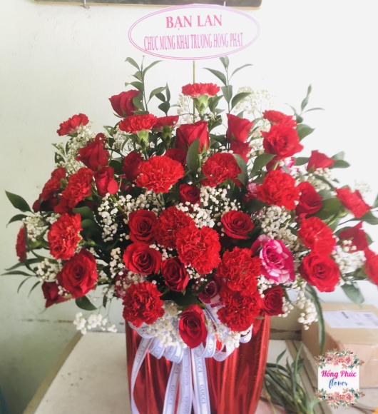 Hoa mừng khai trương để bàn rẻ đẹp sang trọng rực rỡ