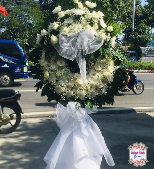 Hoa viếng giá rẻ nhất Tân Uyên, Bình Dương