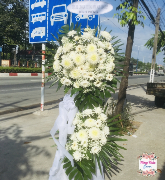 Hoa viếng mẫu Hàn Quốc với cúc Mangum siêu to, siêu bền khu vực Bình Dương