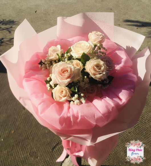 Bó Hồng kem cực kỳ sang chảnh cho ngày phụ nữ