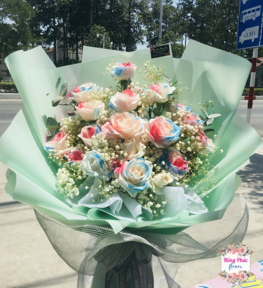 Bó Hồng theo phong cách galaxy độc đáo nhân ngày phụ nữ Việt Nam