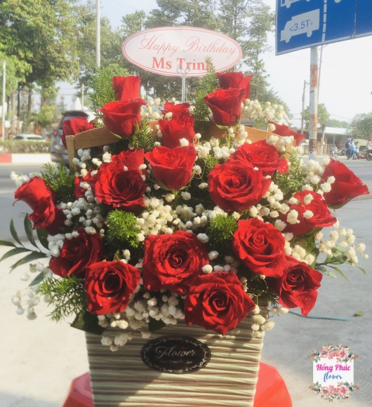 Giỏ hoa Hồng đỏ Ecuador tuyệt đẹp cực rẻ cho dịp sinh nhật, ngày phụ nữ