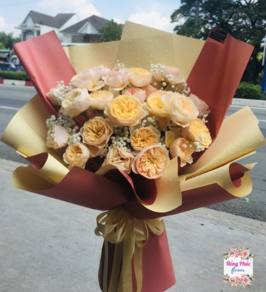 Bó Hồng ngoại vô cùng lạ mắt và sang chảnh tặng ngày 20 tháng 10