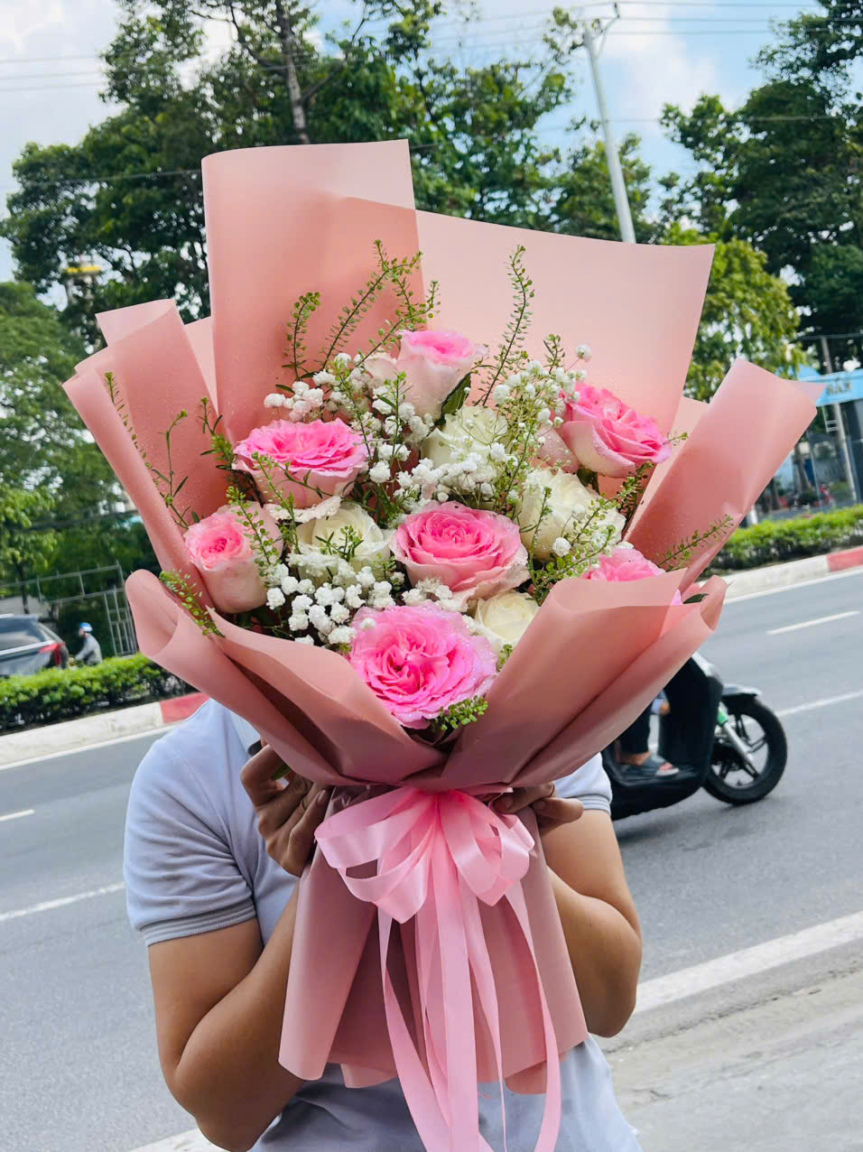 Hoa hồng bó tone nữ nhẹ nhàng