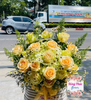 Giỏ hoa hồng vàng Bình Dương sang trọng