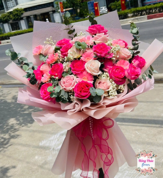 Hoa hồng bó màu hồng nữ tính